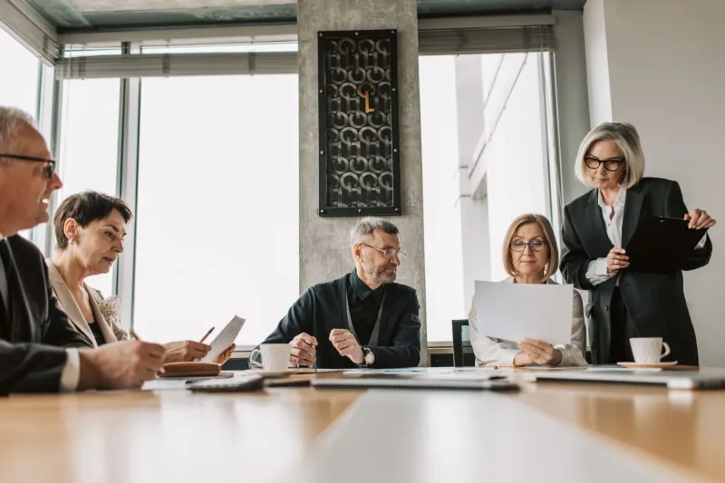 Where Corporate Buyers Actually Pay Attention: Rethinking Touchpoint Investment in B2B Branding